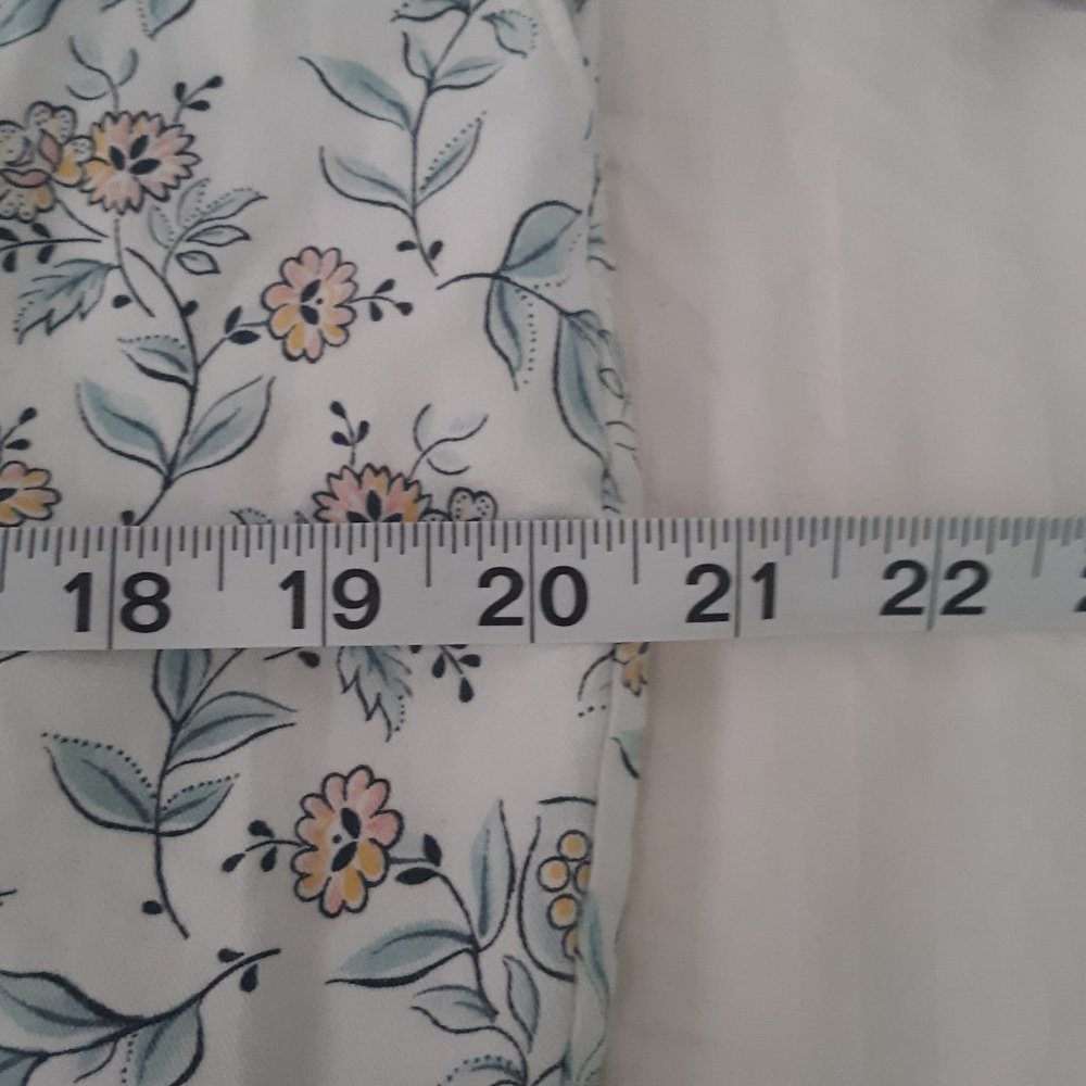 Loft Plus Size 16 Floral Pants - Picture 7 of 11
